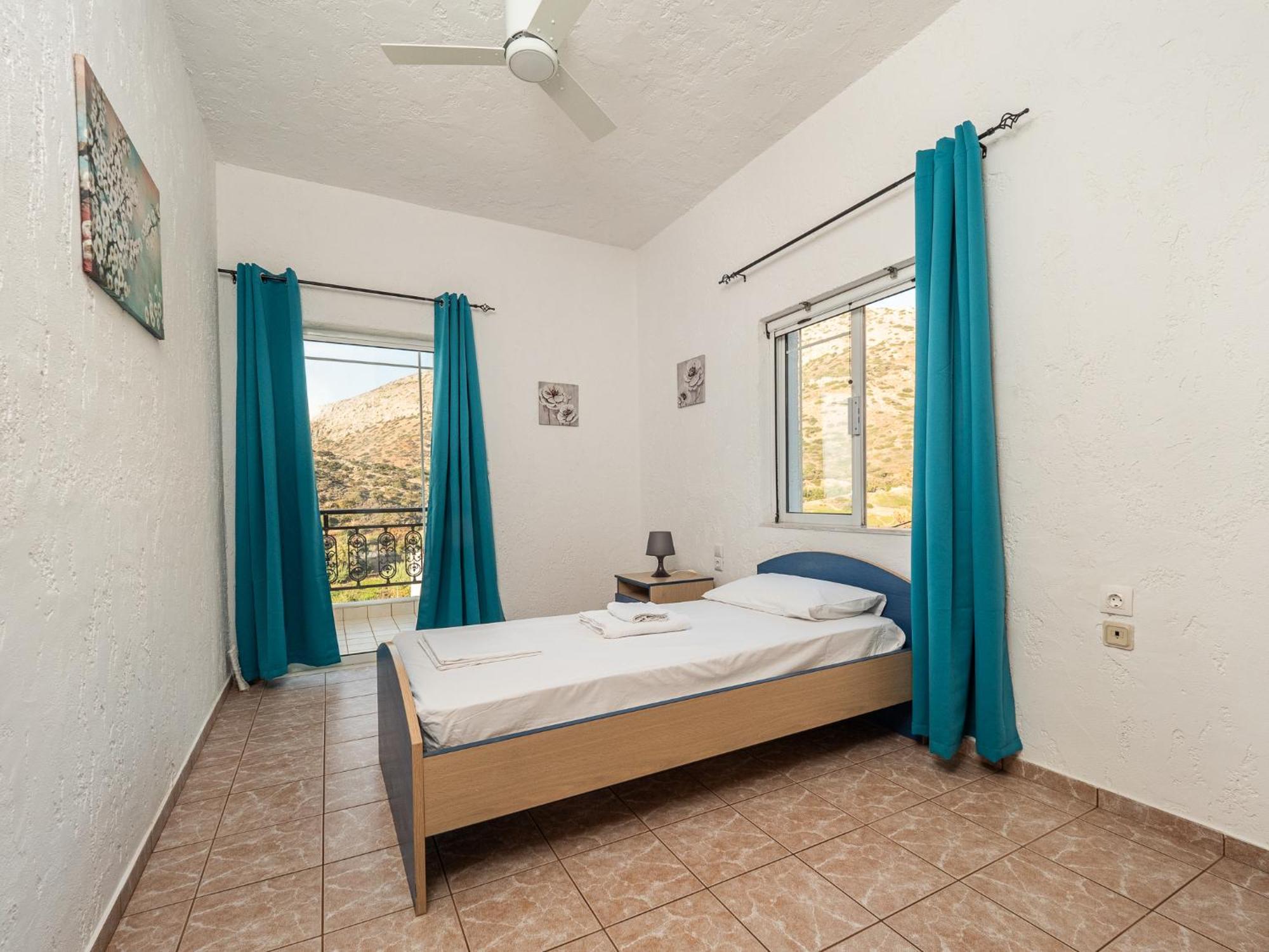 Villa Dirui Fodele Esterno foto
